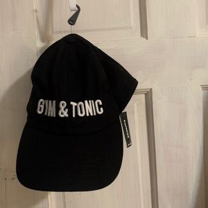 “GYM AND TONIC” BASEBALL CAP